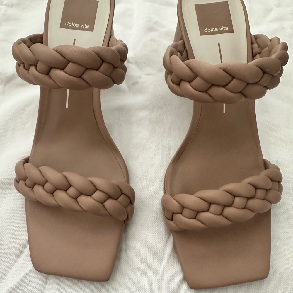 Dolce Vita Women's Braided Tan Sandals